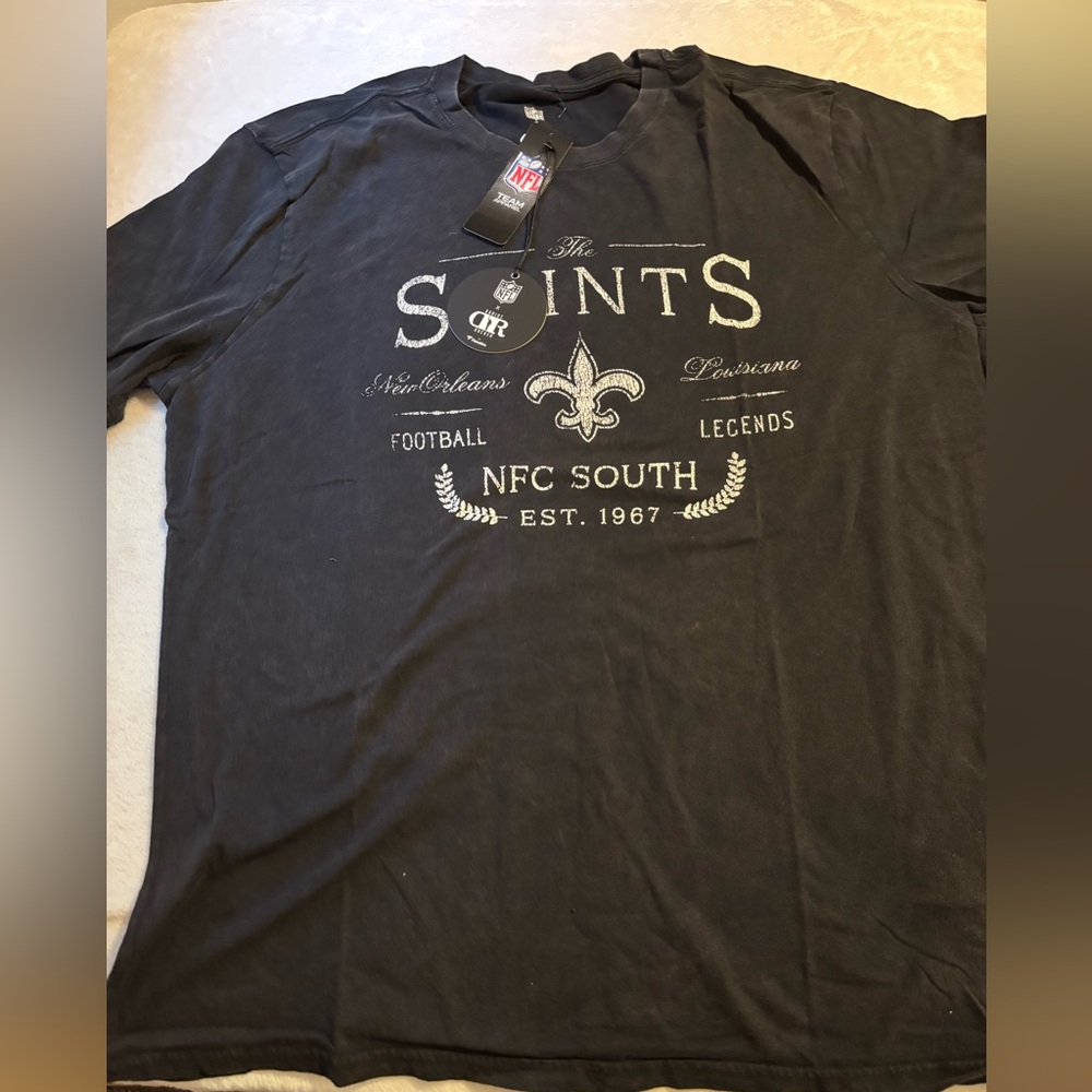 Fanatics Black New Orleans Saints Short Sleeve Graphic Tee